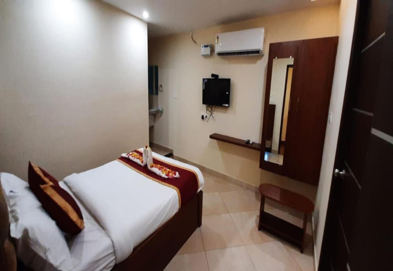 فندق Kalki Residency بونديتْشيري المظهر الخارجي الصورة
